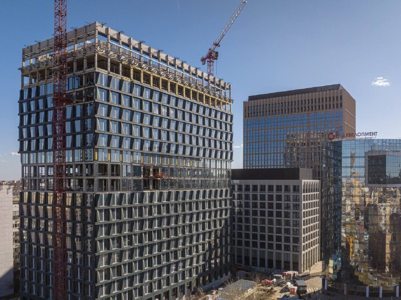 Завершение первичной продажи в офисном квартале Stone Towers