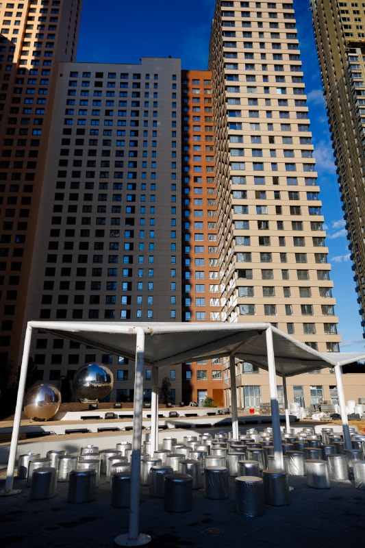 Проведение модного показа в жилом комплексе Sky Garden: инновационный подход к показам одежды
