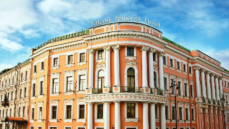 Образование нового владельца элитного отеля в центре Петербурга