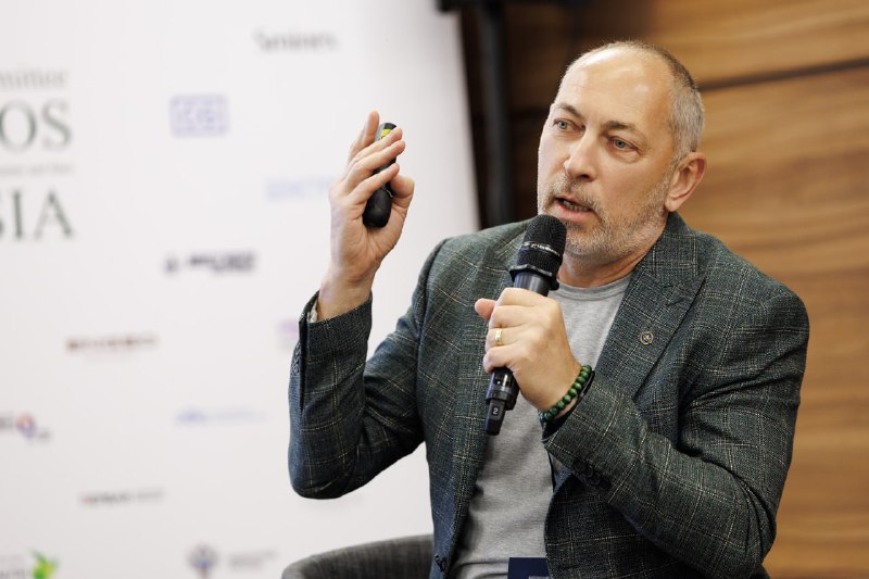 Российская ESG-трансформация: развитие бизнеса и регионов в условиях устойчивого будущего Российская ESG-трансформация: развитие бизнеса и регионов в условиях устойчивого будущего
