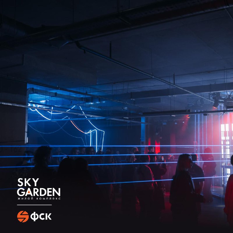 Необычная рейв-вечеринка в паркинге ЖК Sky Garden привлекает культурных поклонников
