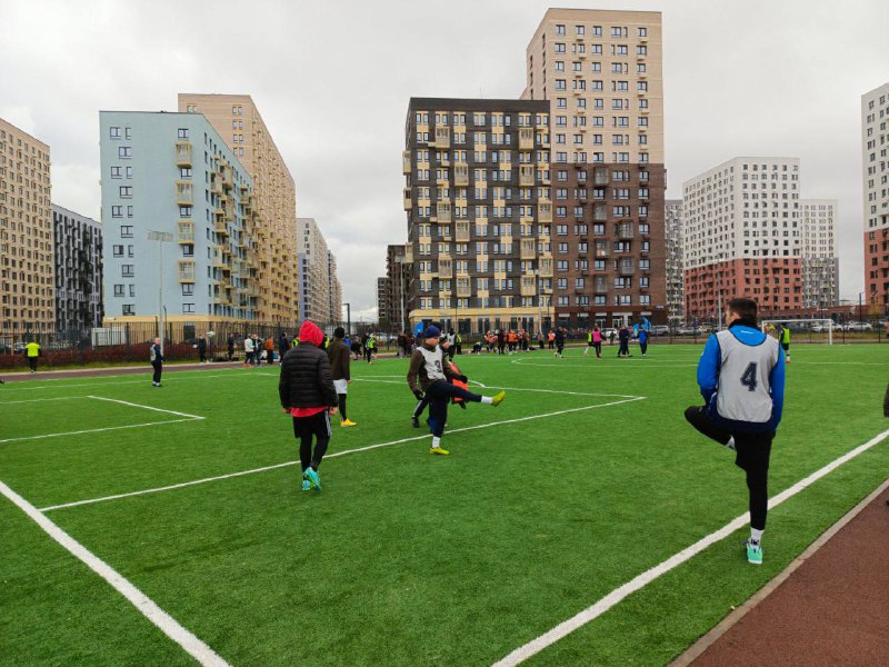 Первый футбольный турнир среди жителей жилых комплексов: сплочение сообщества через спорт