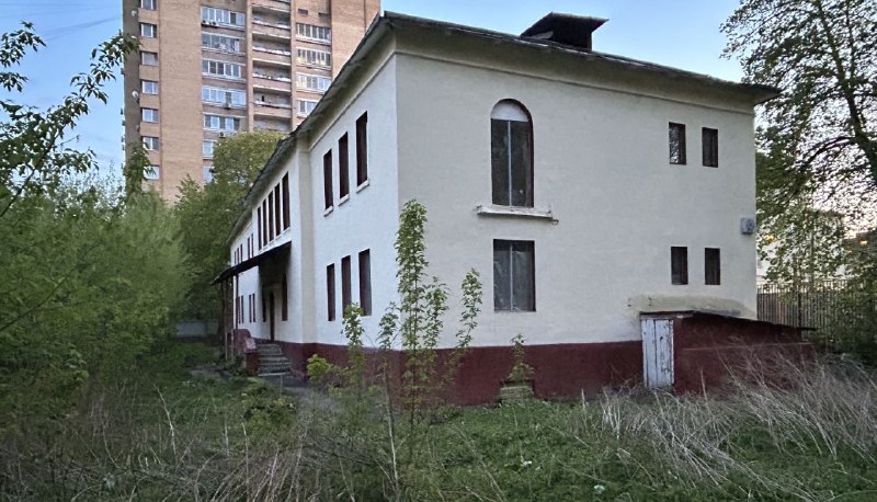 Продажа земельного участка рядом с гостиницей «Космос»