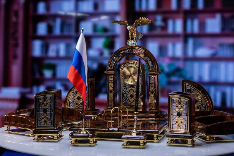 Искусство создания уникальных подарков: сделайте ваш подарок незабываемым
