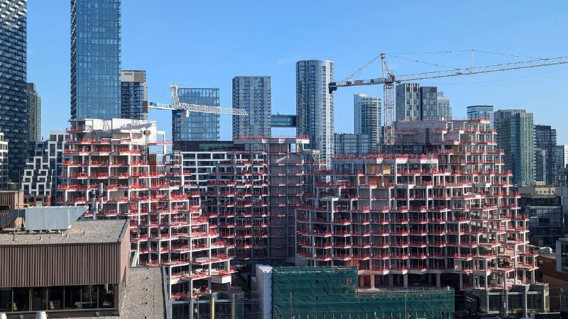 Новаторский жилой комплекс KING Toronto: архитектурное переосмысление городской среды