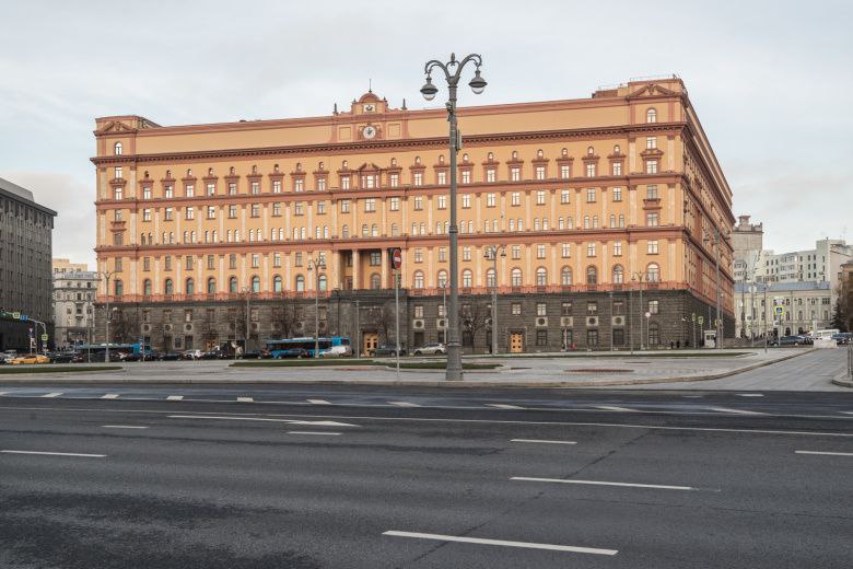ФСБ вводит новые ограничения для банков в сфере хранения переписок клиентов
