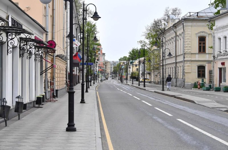 Снижение арендных ставок на московских торговых улицах в связи с уходом иностранных брендов