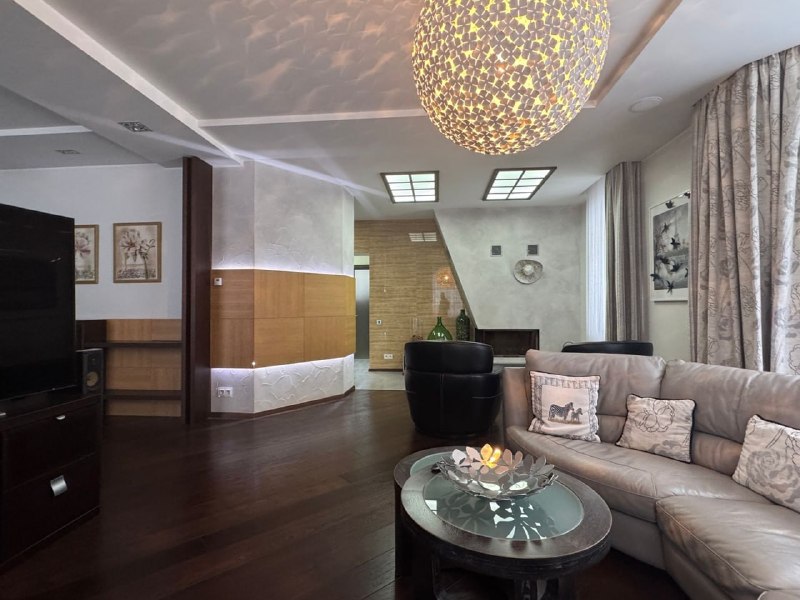 Элитный дом 450 м² в центре Зеленограда (0,23 га): баня, участок 23 сотки, охраняемый поселок