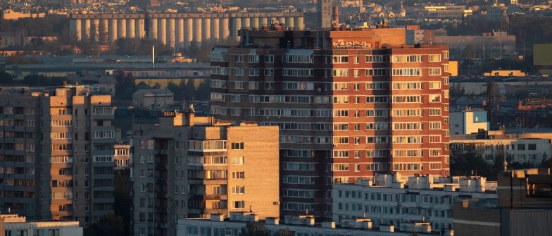 Как снижение ипотечных ставок влияет на цены на квартиры в России: данные Домклик и Сбера