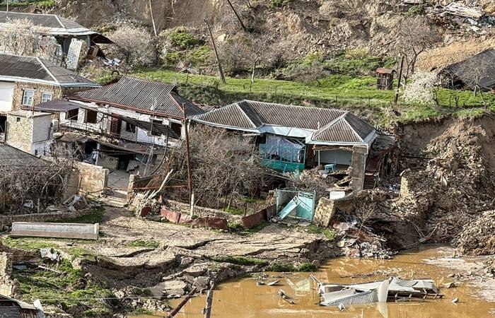 В Дагестане пострадавшим от паводка начали перечислять компенсации