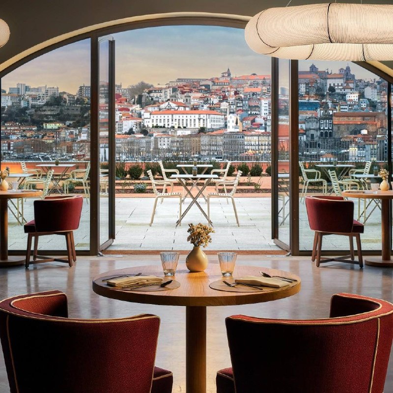 Отель в исторических портвейнных погребах Porto Gaia: наследие как часть современного курорта