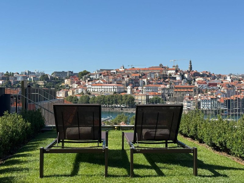 Отель Tivoli Kopke Porto Gaia: гостиница в портвейновых погребах Дору