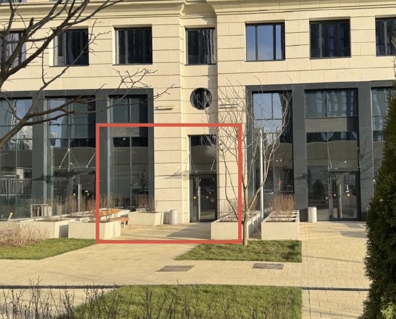 Аренда помещения 53 м² в ЖК «Событие» — витрины, 20 кВт, под салон и барбершоп