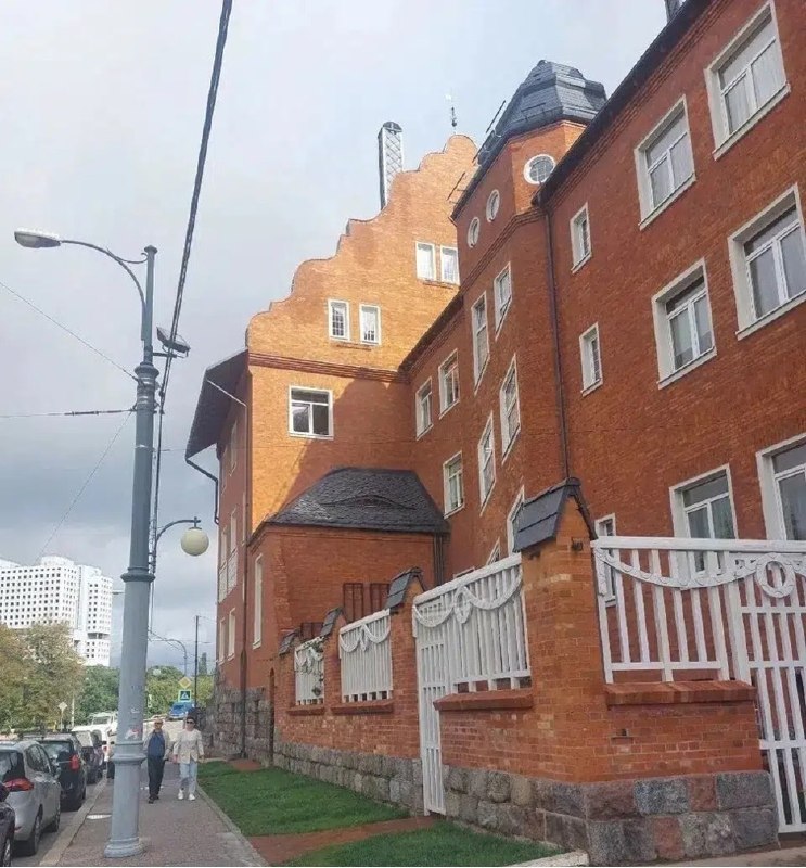 Домклик показал необычные квартиры в исторических домах России