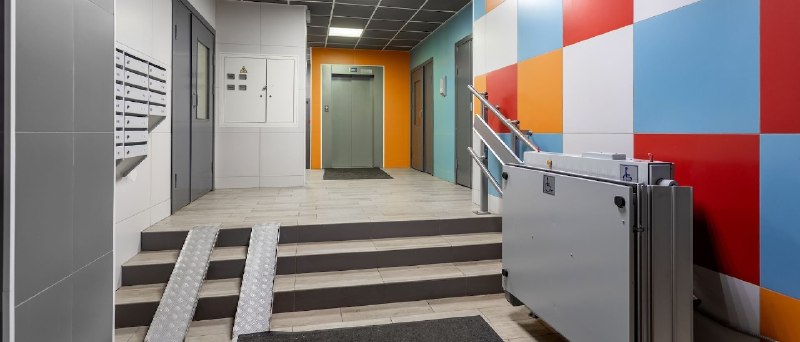 Как добиться ремонта в подъезде: порядок действий и сроки