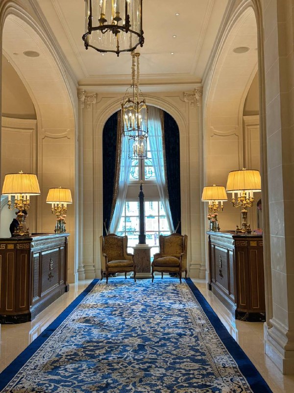 Отель Ritz в Париже: как инженерия и приватность сделали классику эталоном