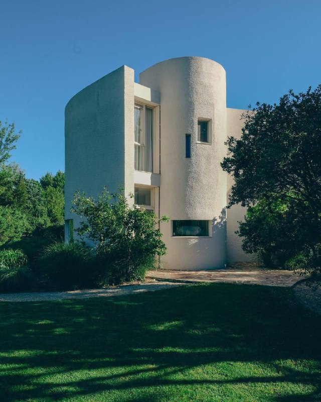 Casa Ideale в Villa Bank: поп-ап бутик-отель, ресторан и арт-резиденция в Арле