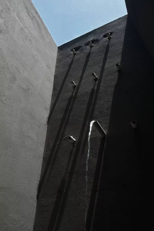 El Elevador на Эль-Йерро: аренда дома-перформанса без цифровых кнопок