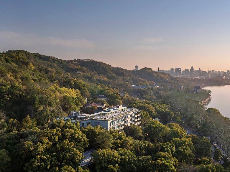 Shangri-La The Silk Lakehouse: ультралюкс без высоты, а с глубиной