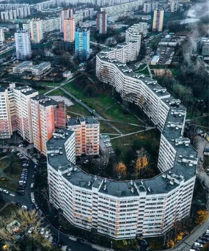 «Дом-змей» в Петербурге: панельный прорыв 1970-х