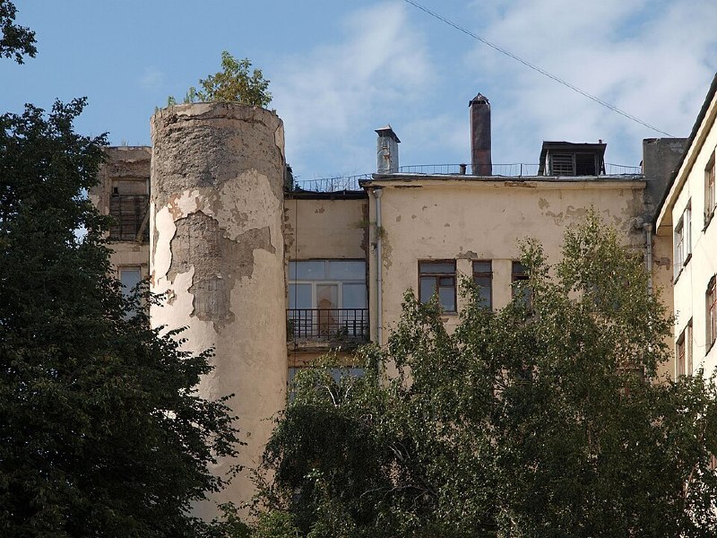 Дом-пила на Большой Пироговской: история конструктивизма, пожар и окончательный снос