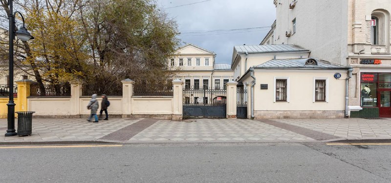 В Москве на торги выставили купеческий особняк XVIII века на Пятницкой