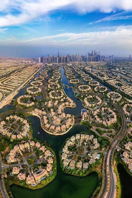 Каналы Амстердама и Dubai Water Canal: почему «вода у дома» бывает разной