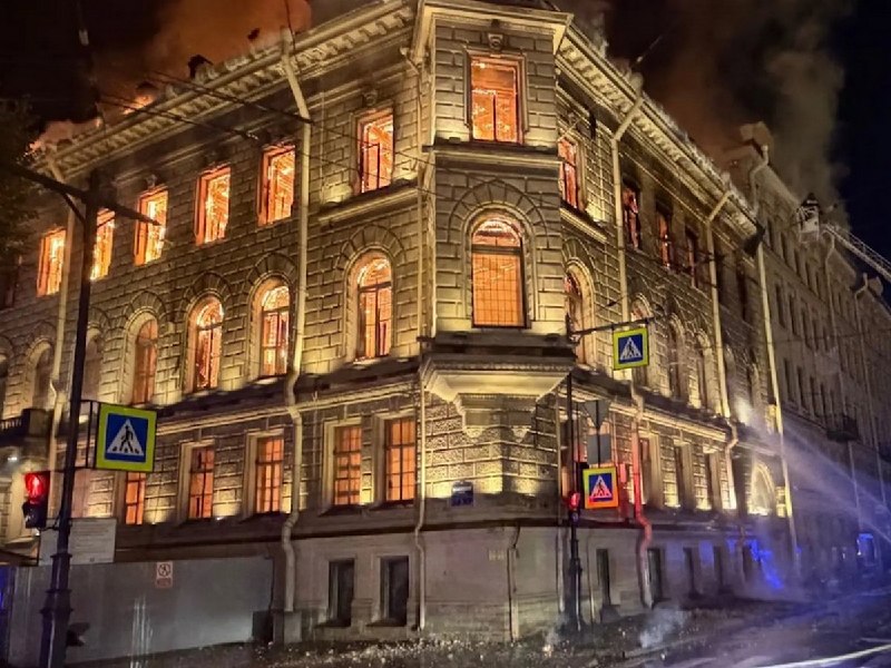 Пожар в особняке Миллера на Исаакиевской площади: что известно о ущербе и восстановлении