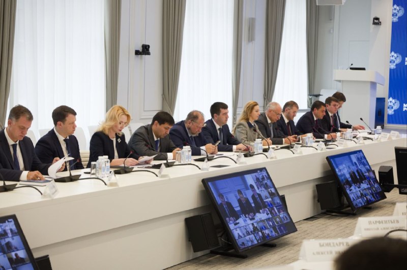Минстрой России обсудил реализацию нацпроектов, кассовое исполнение и ситуацию на ипотечном рынке