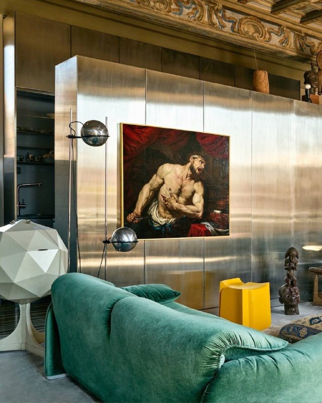 Квартира в Palazzo Sacchetti: как чистая страсть соединяет барокко и современный дизайн