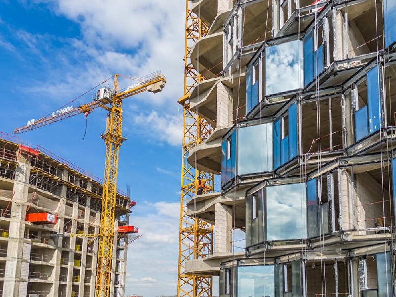 Продажи новостроек Москвы упали до минимума, а цены на квадратный метр растут