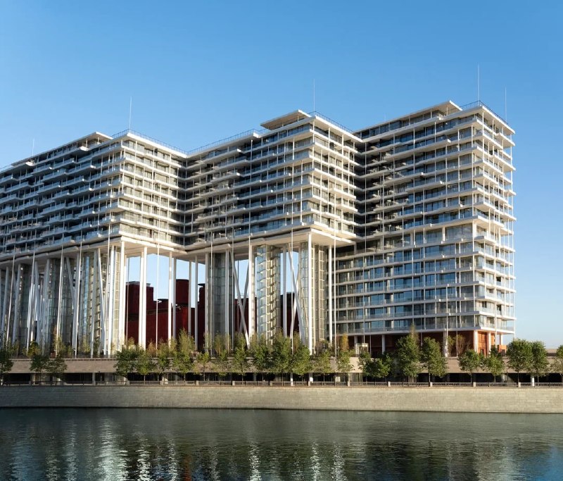 Capital Group продал офисный блок в комплексе «Бадаевский»
